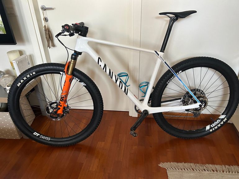 Used Canyon Exceed CFR Team 2023 2023 Mountainbike, Bianco — image 2 of 5