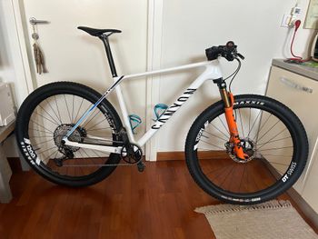 Used Canyon Exceed CFR Team 2023 2023 Mountainbike, Bianco — image 3 of 5