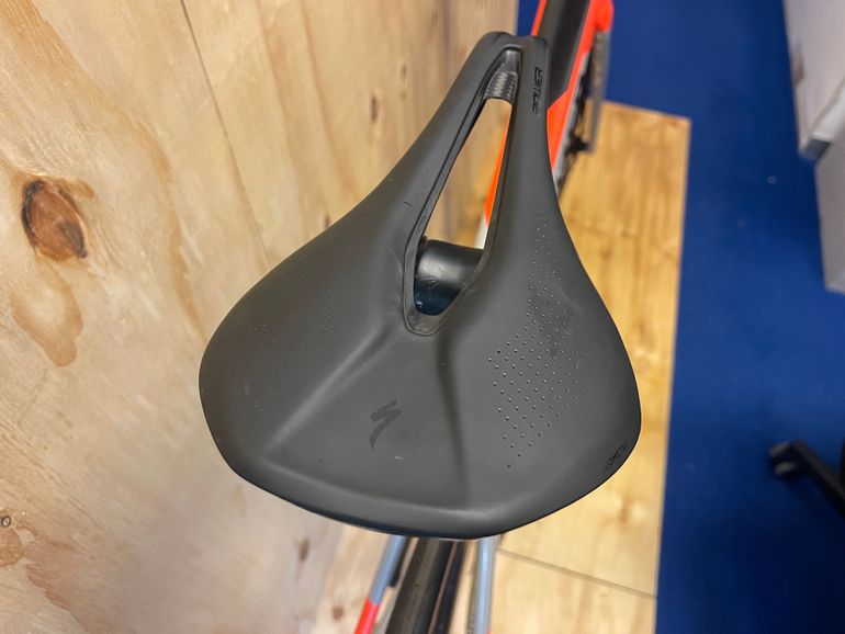 Used Specialized Tarmac SL6 Disc Comp - Ultegra Di2 2020 Road & Gravel — image 11 of 20