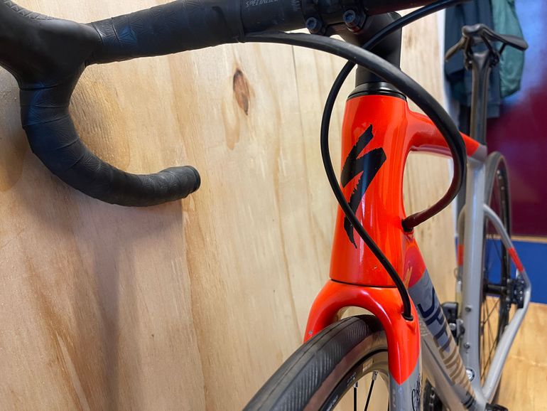 Used Specialized Tarmac SL6 Disc Comp - Ultegra Di2 2020 Road & Gravel — image 16 of 20