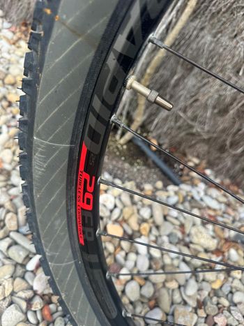 Used Cannondale Trail 6 2016 Mountainbike, Black — image 10 of 10