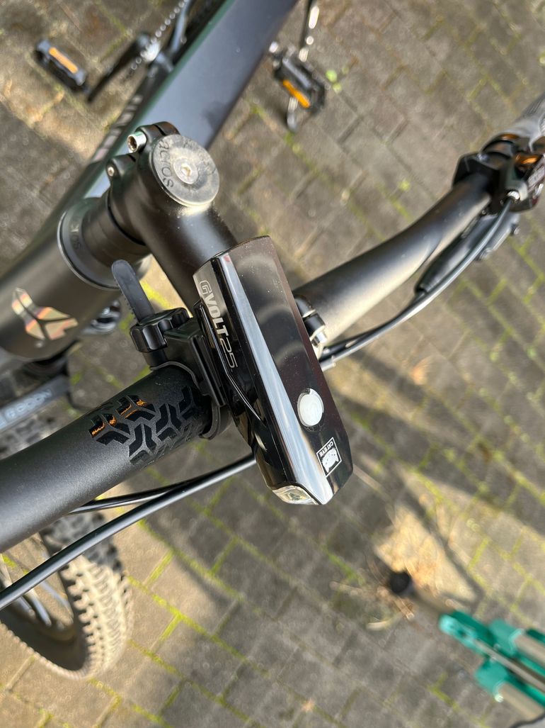 Used Carver Strict 170 2022 Mountainbike, Black — image 15 of 24