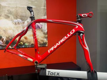Pinarello dogma 60.1 OndaFPX1 2020 Road & Gravel usato