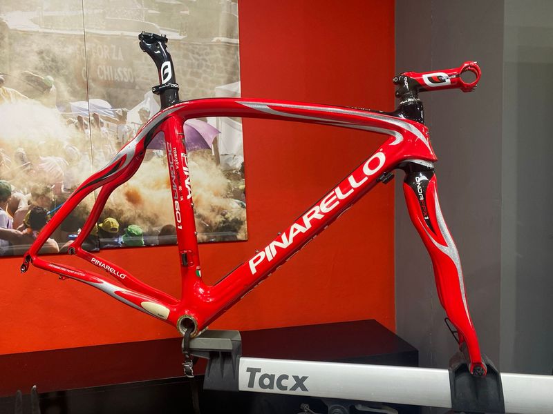 Käytetty Pinarello dogma 60.1 OndaFPX1 2020 Road & Gravel