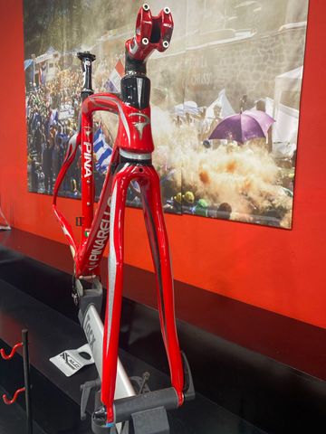 Gebrauchtes Pinarello dogma 60.1 OndaFPX1 2020 Road & Gravel, Rot — Bild 2 von 6