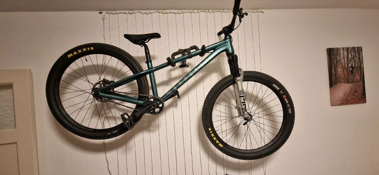 Used Commencal Dirt 2023 Mountainbike — image 1 of 3