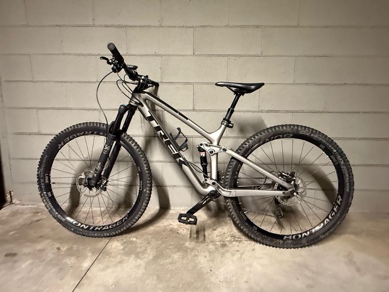 Używany Trek Fuel EX 9.8 29 2017 2017 Mountainbike — zdjęcie 3 z 8