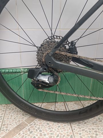 Gebrauchtes Trek Domane SL 7 eTap 2022 2022 Road & Gravel, Hellgrau — Bild 6 von 8