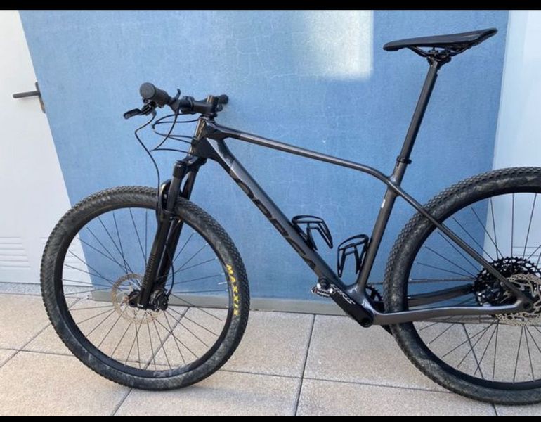 Used Orbea ALMA M50 EAGLE 2022 2022 Mountainbike, Black, 29 — image 1 of 8