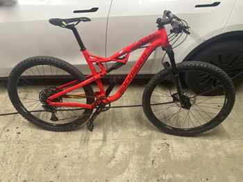 Used ROCKRIDER XC 100 S 2022 Mountainbike, Rot — image 1 of 7