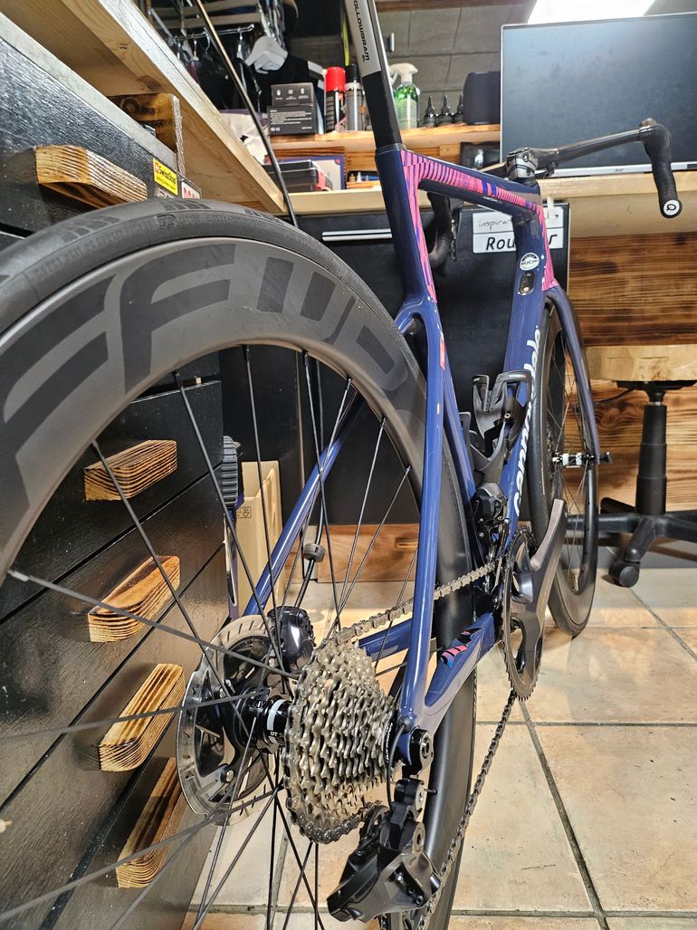 Used Cannondale SuperSix EVO Hi-MOD 2 EF team pro 2021 Road & Gravel, Violett — image 2 of 7