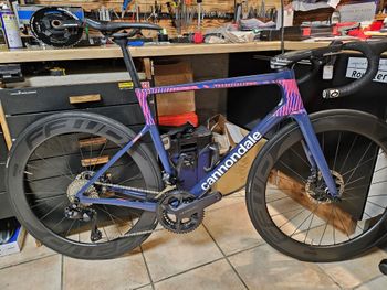 Used Cannondale SuperSix EVO Hi-MOD 2 EF team pro 2021 Road & Gravel, Violett — image 1 of 7