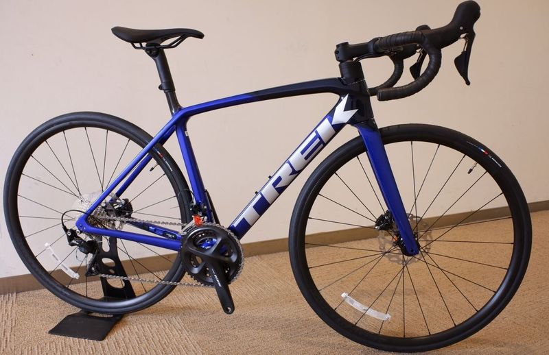 Trek Émonda SL 5 Disc 2022 2022 Road & Gravel usato