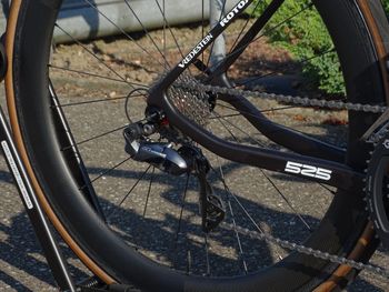 Used Eddy Merckx 525 Rim — Shimano Ultegra Di2 2019 Road & Gravel, Black — image 3 of 9