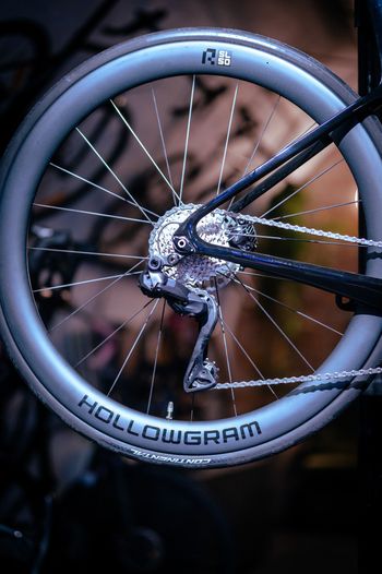 Used Cannondale SuperSix EVO Hi-MOD Disc Ultegra Di2 2023 Road & Gravel, Blue — image 3 of 6