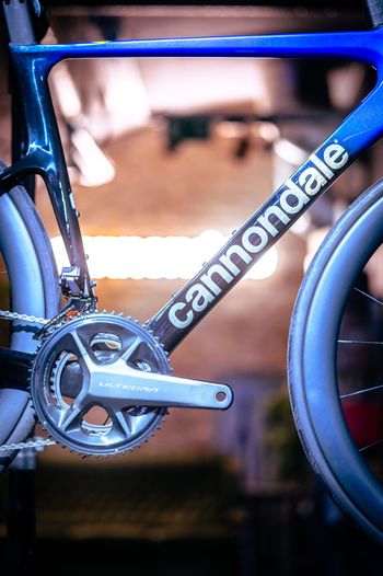 Used Cannondale SuperSix EVO Hi-MOD Disc Ultegra Di2 2023 Road & Gravel, Blue — image 2 of 6