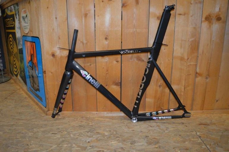 Used Cinelli VIGORELLI - TRACK ALU FRAME SET 2023 2023 Road & Gravel, Black — image 19 of 21