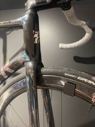 Used Factor O2 VAM - Frameset Premium 2023 2023 Road & Gravel, Red — image 2 of 5