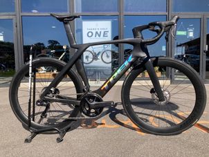 Trek - Madone SLR 7, 2024