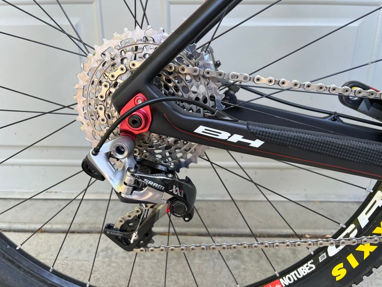 Used BH Ultimate 2015 Mountainbike, Black — image 4 of 4