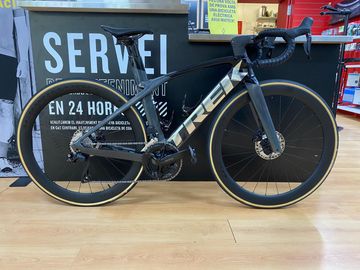 Used Trek SLR P1 Dark prismatic 2022 Road & Gravel, Black — image 1 of 6