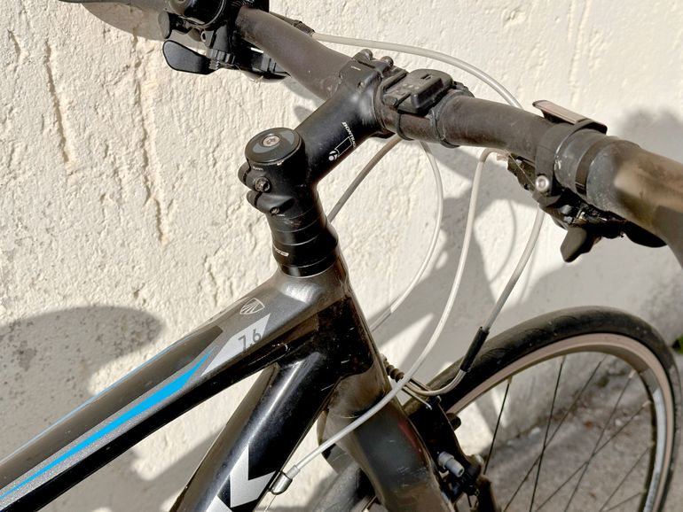 Used Trek 7.6 FX 2010 Road & Gravel, Light Gray — image 6 of 7
