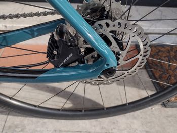 Used Giant Defy, Advanced 2 2022 2022 Road & Gravel, Green — image 4 of 6