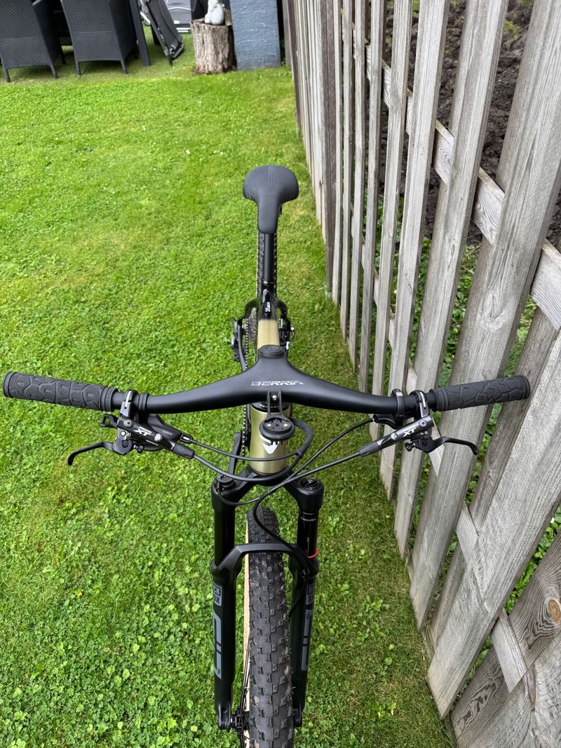 Used Berria BRAVO LTD 2022 Mountainbike, Black — image 3 of 5