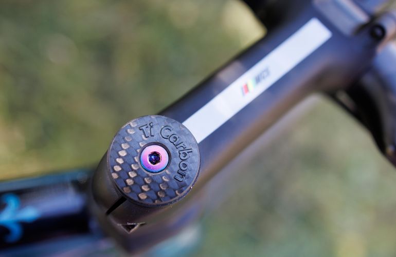 Used Wilier 0 SLR SRAM RED 2024 Road & Gravel, Blue — image 9 of 11