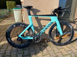 Canyon - Speedmax CF 8 Disc eTap with SRAM Force eTap AXS  Size L, 2022