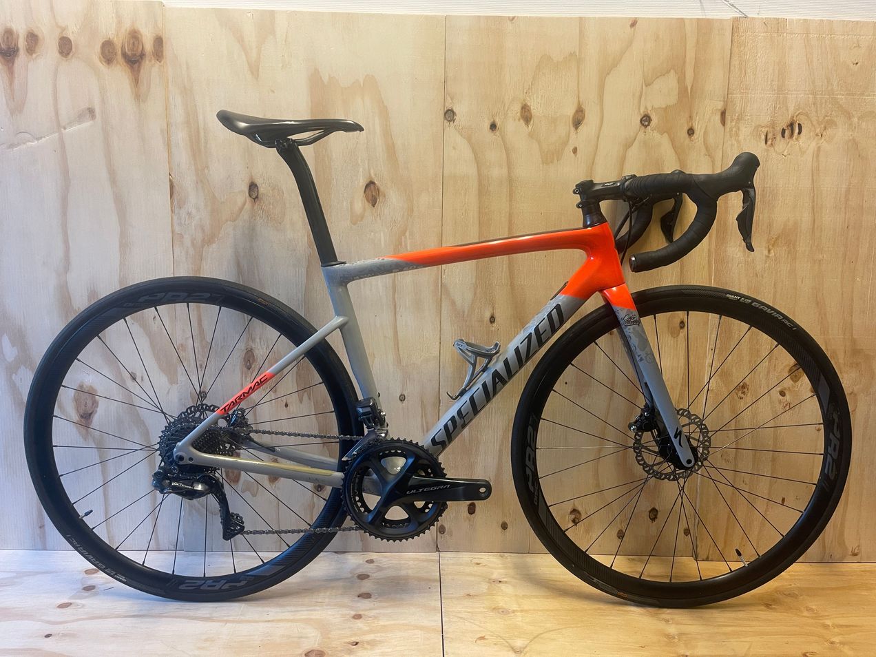 Specialized Tarmac SL6 Disc Comp Ultegra Di2 used in 52 cm buycycle