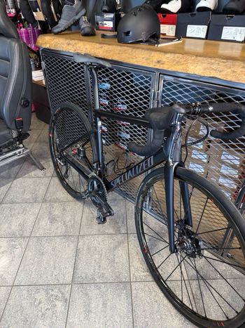 Used Specialized Tarmac SL6 Disc Expert 2020 2020 Road & Gravel, Schwarz — image 4 of 4