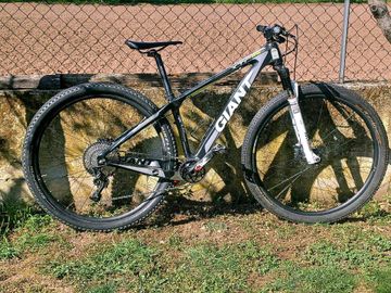 Used Giant XTC Composite 29er 1 (2012) 2011 2011 Mountainbike, Black, 29 — image 1 of 7
