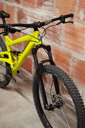 Used Diamondback Atroz 3 2021 2021 Mountainbike, Orange, 27.5 — image 5 of 9