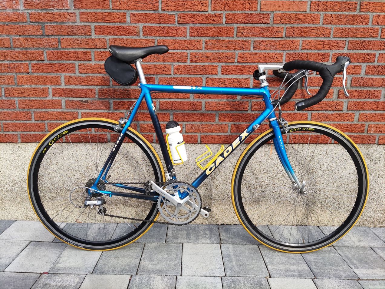 Giant cadex carbon road bike sale