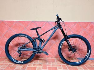 Mondraker - SUMMUM 2024, 2024