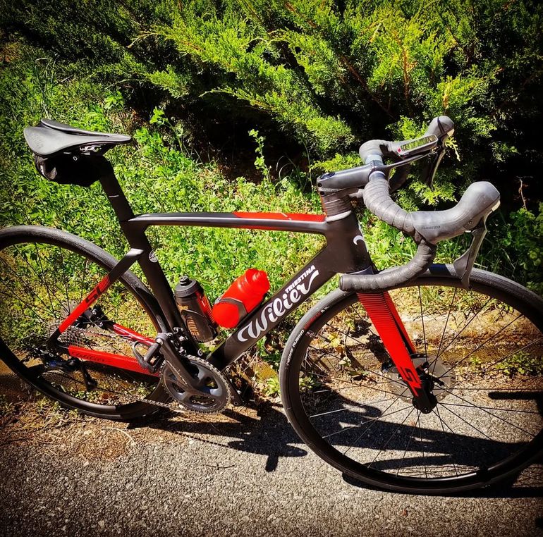Vélo Wilier Cento 10SL 105 Di2 – Carbone Monocoque – Neuf 2022 – Taille L – Rouge