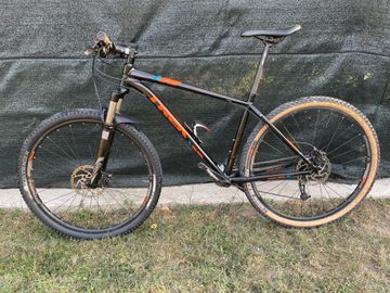 Used Trek X-Caliber 8 2017 2017 Mountainbike, Black, 27.5, 29 — image 3 of 4