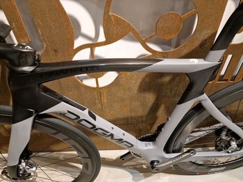 Used Pinarello Dogma F12 2021 Road & Gravel, Light Gray — image 8 of 12