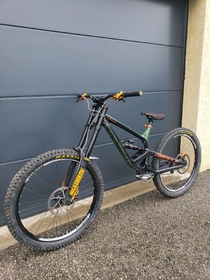 Commencal - FURIOUS BRITISH COLUMBIA 2018, 2018