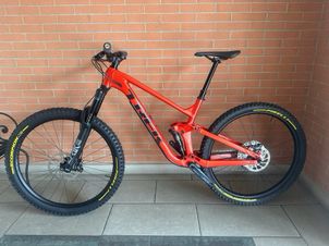 Trek - Slash 7 Gen 5 2023, 2023