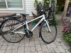 Trek - 7200 E 2012, 2012