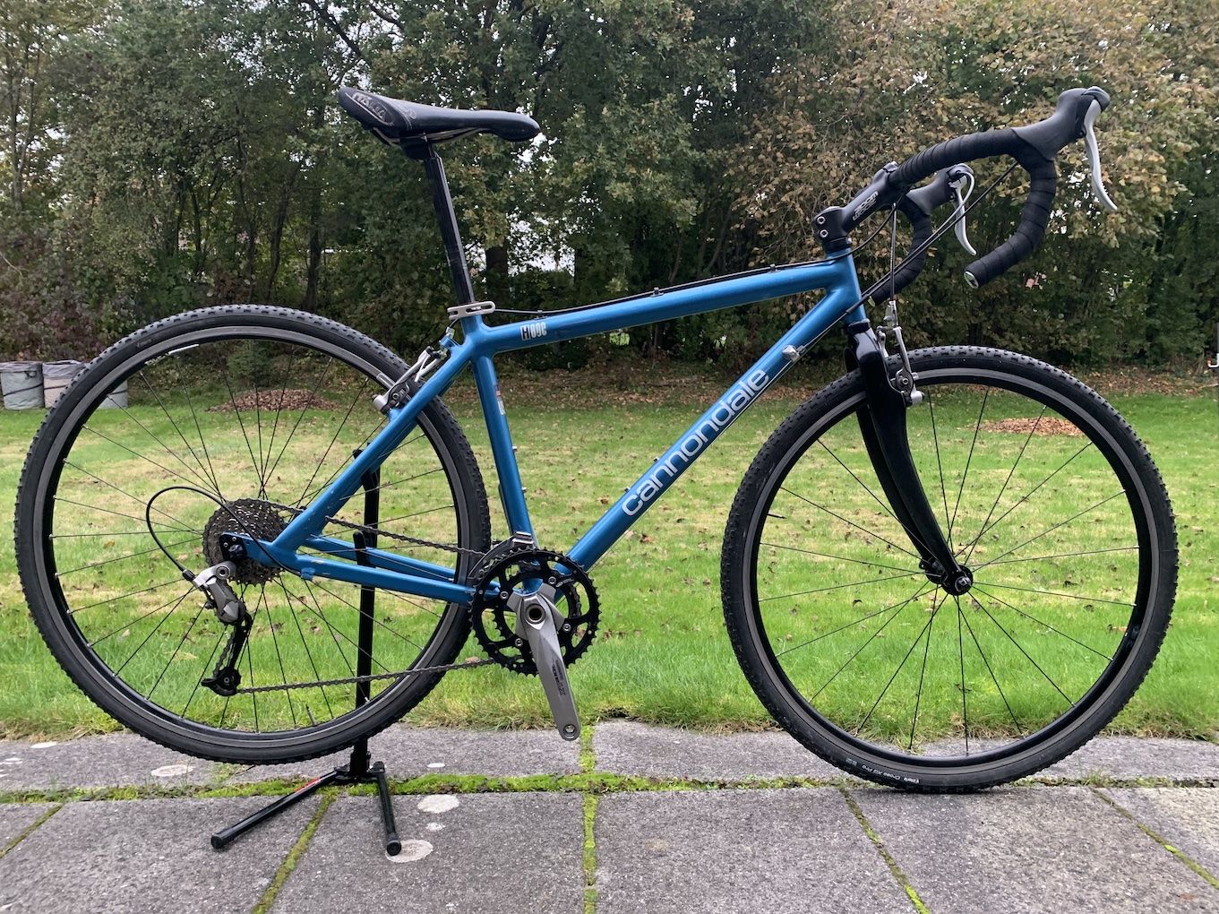 Cannondale H800 gravel hybrid retro mod used in 56 cm buycycle UK