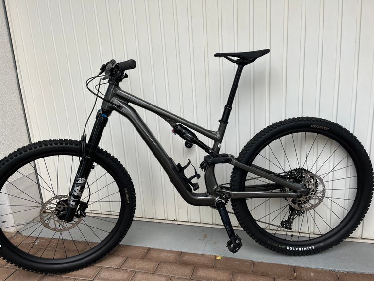 Used Specialized SJ 15 Comp Alloy SMK S4 2025 Mountainbike, Black — image 3 of 4