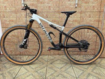 Brugt Specialized Men's Epic Comp Carbon 2018 2018 Mountainbike — billede 6 af 11