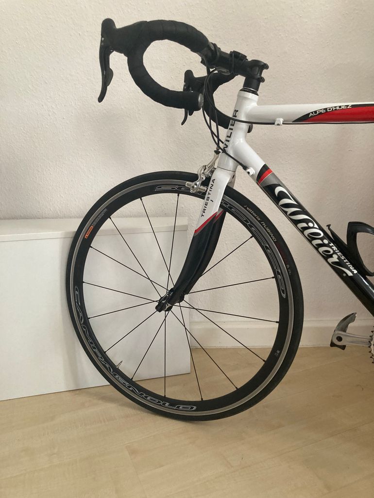 Used Wilier Alpe d‘Huez pro Race 2006 Road & Gravel — image 2 of 6