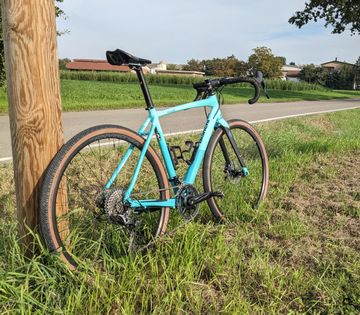 Used Bianchi Impulso - GRX 600 2022 2022 Road & Gravel, Blue — image 2 of 6