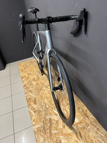 Used BMC Roadmachine 01 FOUR 2024 2024 Road & Gravel, Light Gray — image 6 of 6