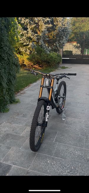 Santa Cruz - V10 DH X01 / Carbon CC / 29 2021, 2021