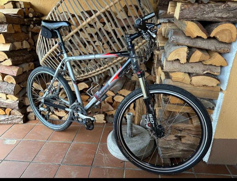 Used KTM Sedona  Race 2009 Mountainbike, Light Gray — image 1 of 5